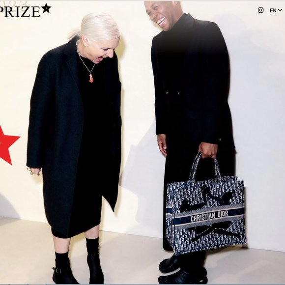 HungerGamesHunterSchafer~EmmaChamberlainINDIVIDUALIST STYLES AND A WORLD TO COME - Picture 13 of 14